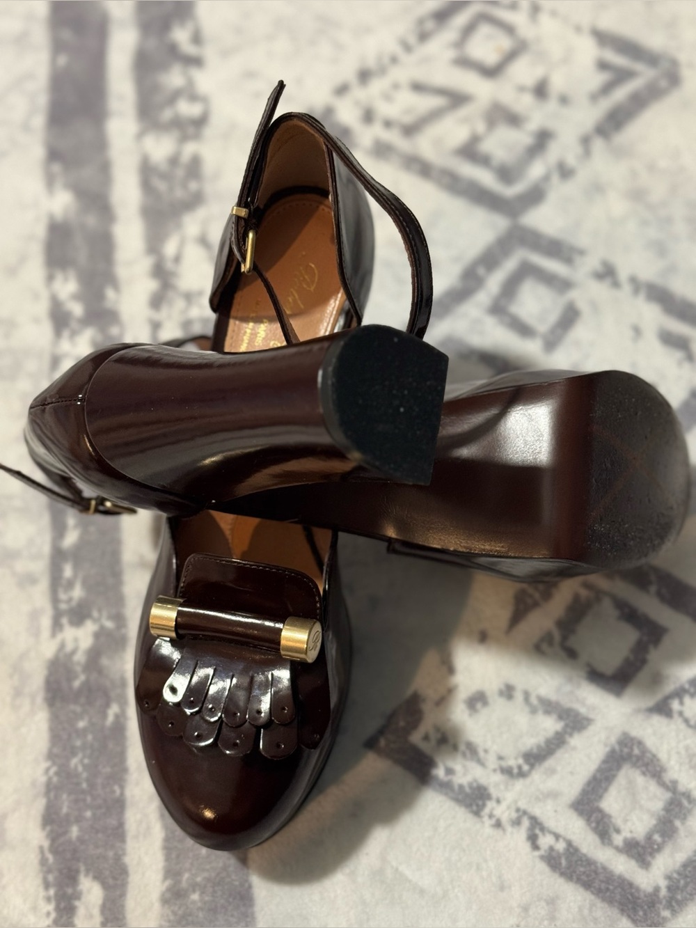 Robert Clergerie Women's Brown Patent Leather Block Heel Pumps - Picture 4 of 7